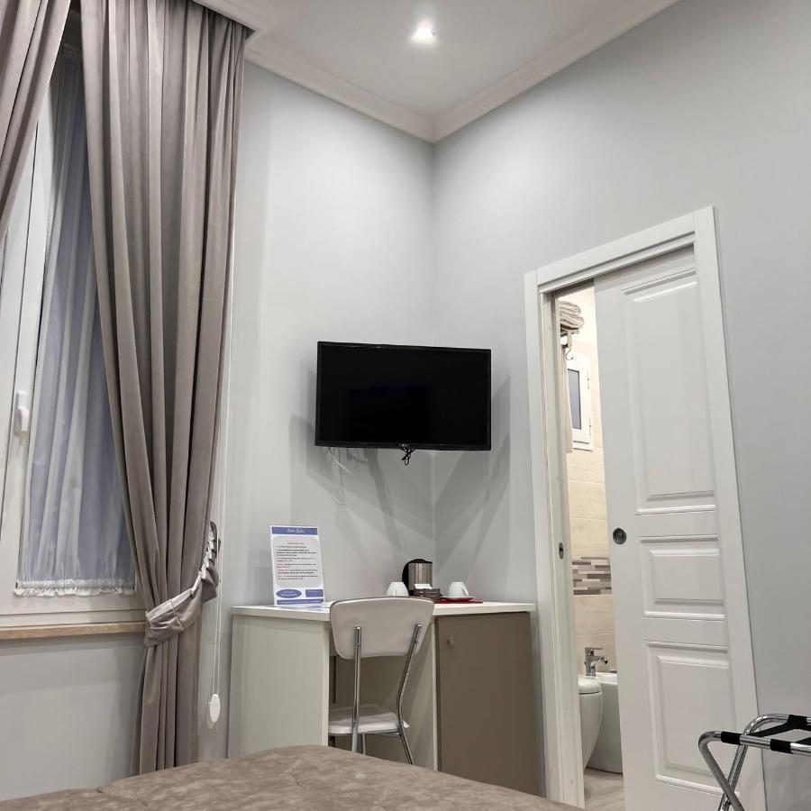 Toledo Regolax Bed & Breakfast เนเปิลส์ ภายนอก รูปภาพ